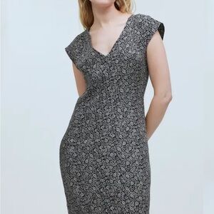 Madewell Cap-Sleeve V-Neck Midi Dress in Floral Cupro-Blend Size 10